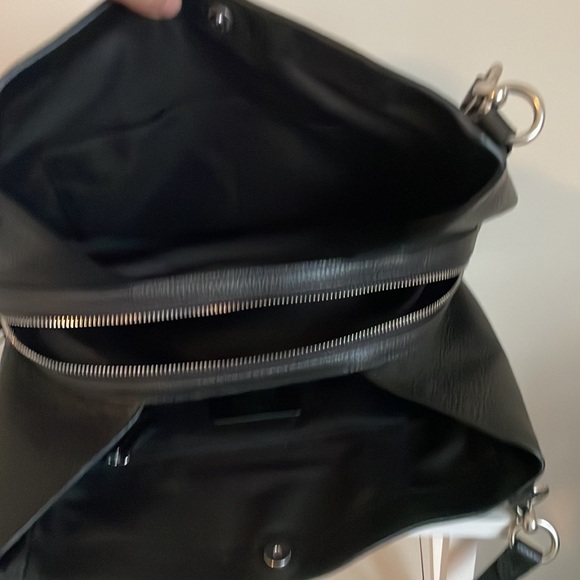 Coach black leather shoulder bag (Pebble Leather Hallie) - Picture 4 of 6